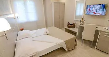 فندق مبيت وإفطار Le Quattro Piazze 3*